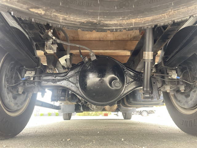 いすゞエルフ平ボディ小型（2t・3t）[写真22]