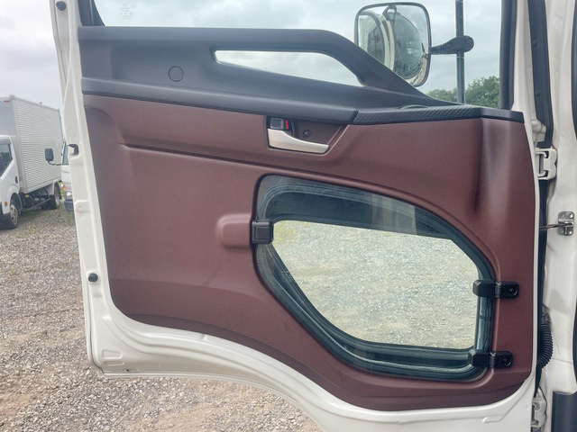 日野レンジャー冷凍車（冷蔵車）中型（4t）[写真28]