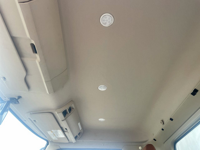 日野レンジャー冷凍車（冷蔵車）中型（4t）[写真32]