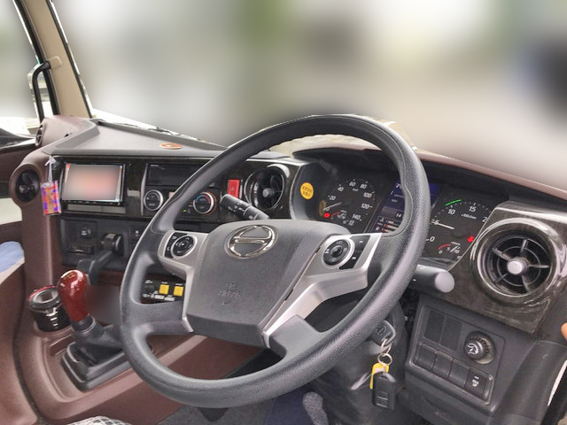 日野プロフィアコンテナ専用車大型（10t）[写真23]