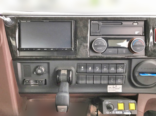 日野プロフィアコンテナ専用車大型（10t）[写真25]