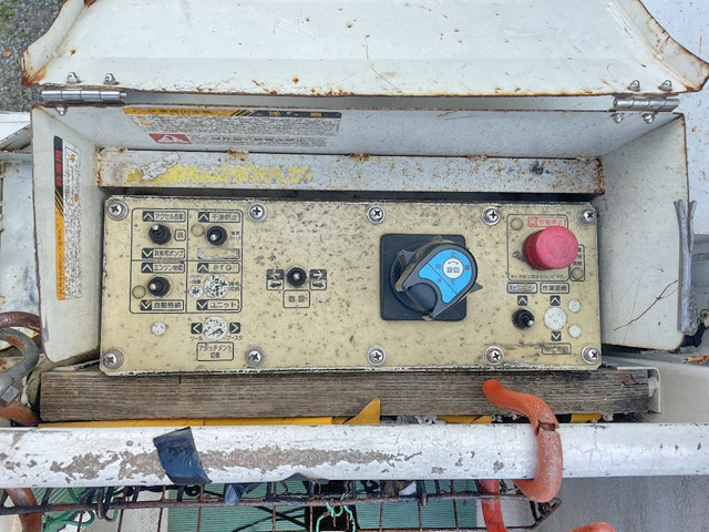 いすゞエルフ高所作業車小型（2t・3t）[写真11]