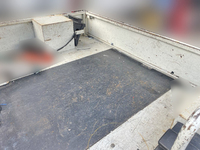 いすゞエルフ高所作業車小型（2t・3t）[写真14]