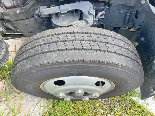 いすゞエルフ高所作業車小型（2t・3t）[写真21]