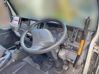 いすゞエルフ高所作業車小型（2t・3t）[写真33]