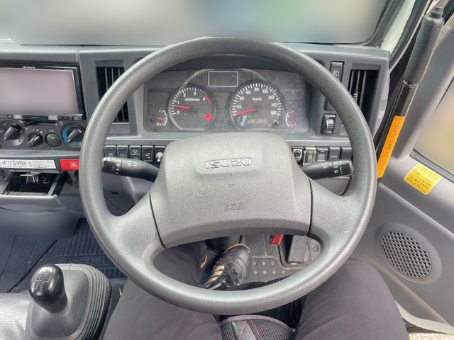 いすゞエルフ高所作業車小型（2t・3t）[写真35]