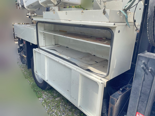 いすゞエルフ高所作業車小型（2t・3t）[写真04]