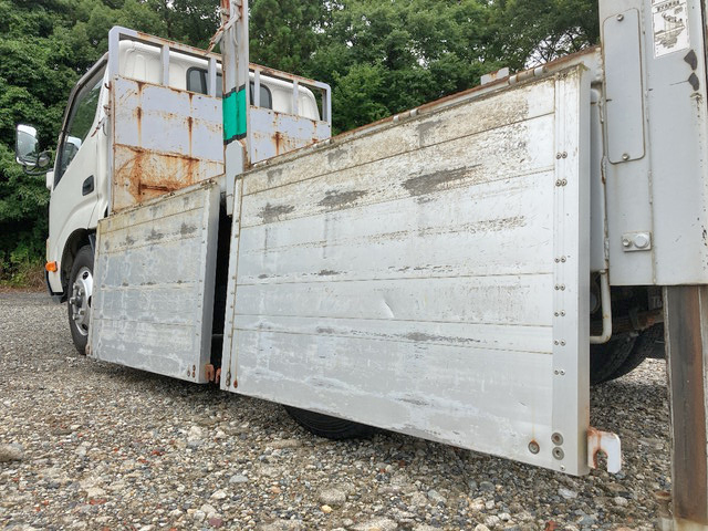 日野デュトロアルミブロック小型（2t・3t）[写真15]