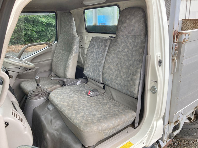 日野デュトロアルミブロック小型（2t・3t）[写真32]