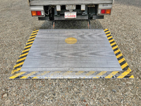 三菱ふそうキャンターアルミバン小型（2t・3t）[写真18]