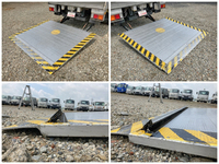 三菱ふそうキャンターアルミバン小型（2t・3t）[写真19]