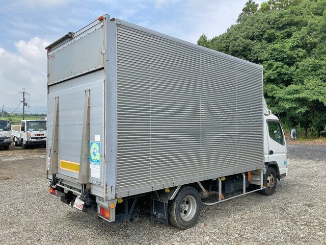 三菱ふそうキャンターアルミバン小型（2t・3t）[写真02]