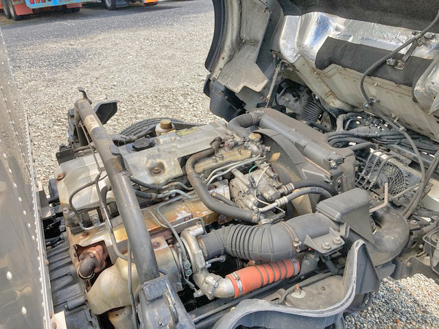 三菱ふそうキャンターアルミバン小型（2t・3t）[写真26]