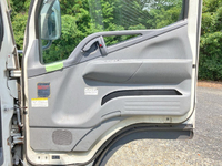 三菱ふそうキャンターアルミバン小型（2t・3t）[写真30]