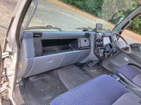 三菱ふそうキャンターアルミバン小型（2t・3t）[写真31]