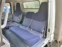 三菱ふそうキャンターアルミバン小型（2t・3t）[写真32]