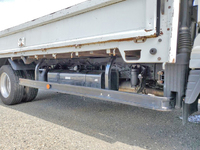 三菱ふそうキャンター平ボディ小型（2t・3t）[写真18]