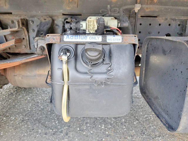 三菱ふそうキャンター平ボディ小型（2t・3t）[写真20]