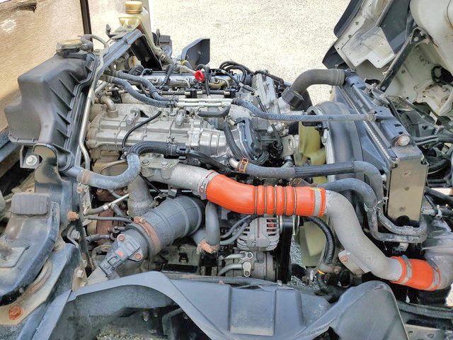 三菱ふそうキャンター平ボディ小型（2t・3t）[写真27]