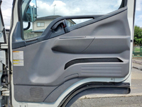 三菱ふそうキャンター平ボディ小型（2t・3t）[写真31]