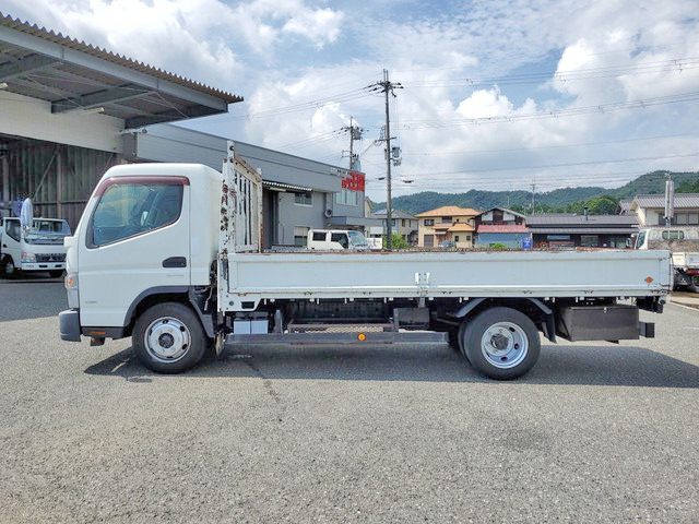 三菱ふそうキャンター平ボディ小型（2t・3t）[写真05]