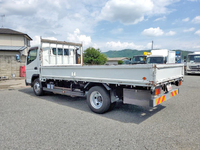 三菱ふそうキャンター平ボディ小型（2t・3t）[写真05]