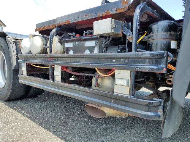 日野プロフィアトレーラーヘッド（トラクターヘッド）大型（10t）[写真15]