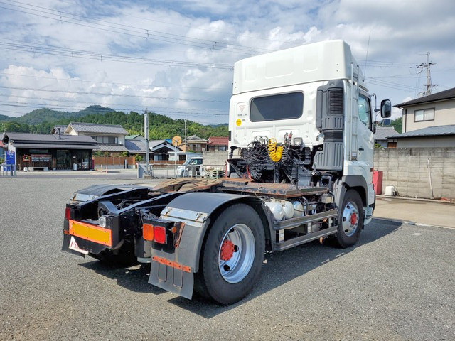 日野プロフィアトレーラーヘッド（トラクターヘッド）大型（10t）[写真02]