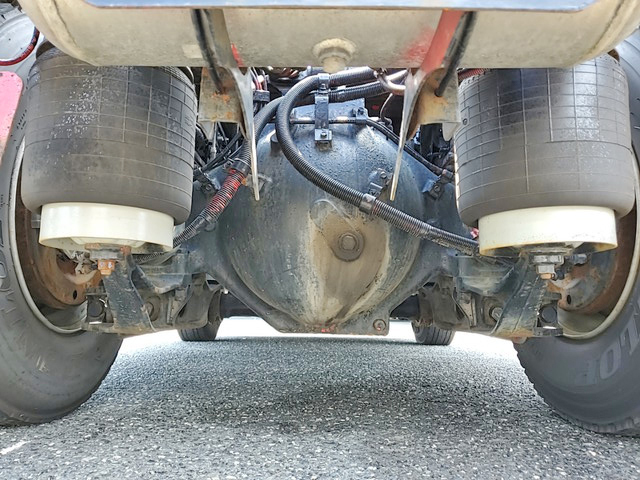 日野プロフィアトレーラーヘッド（トラクターヘッド）大型（10t）[写真21]