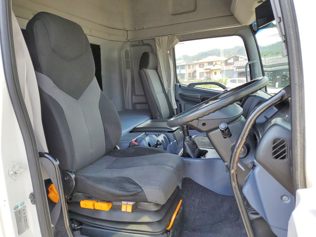 日野プロフィアトレーラーヘッド（トラクターヘッド）大型（10t）[写真31]