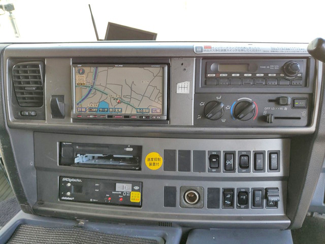 日野プロフィアトレーラーヘッド（トラクターヘッド）大型（10t）[写真35]