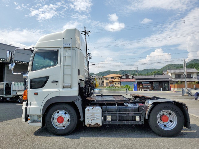 日野プロフィアトレーラーヘッド（トラクターヘッド）大型（10t）[写真05]