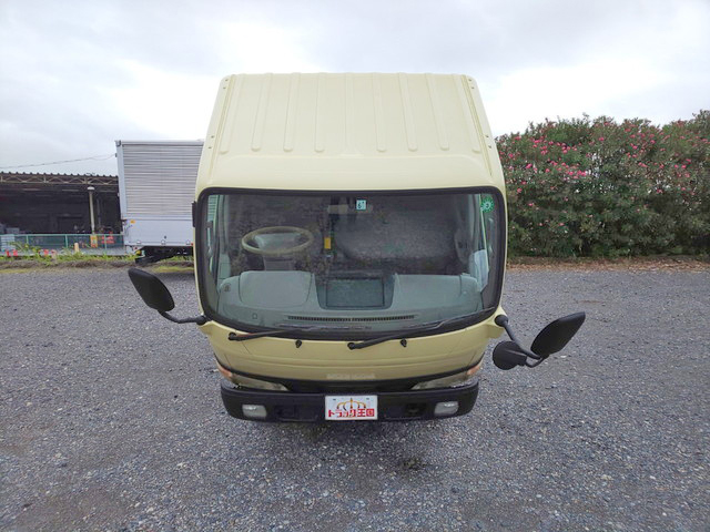日野デュトロ平ボディ小型（2t・3t）[写真10]