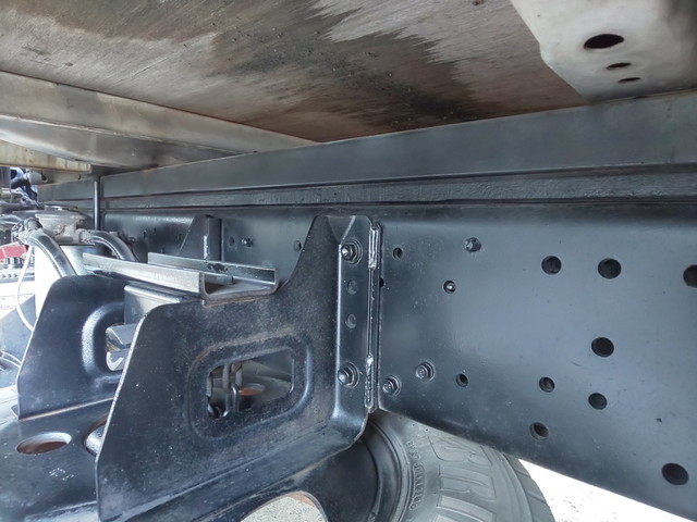 日野デュトロ平ボディ小型（2t・3t）[写真18]