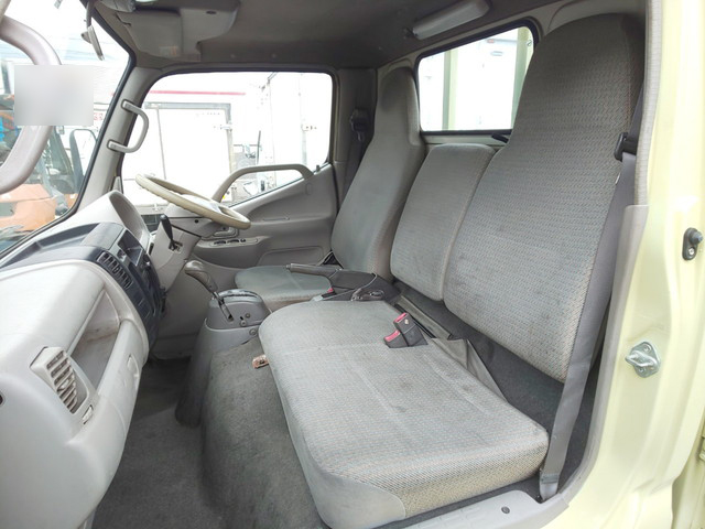 日野デュトロ平ボディ小型（2t・3t）[写真29]