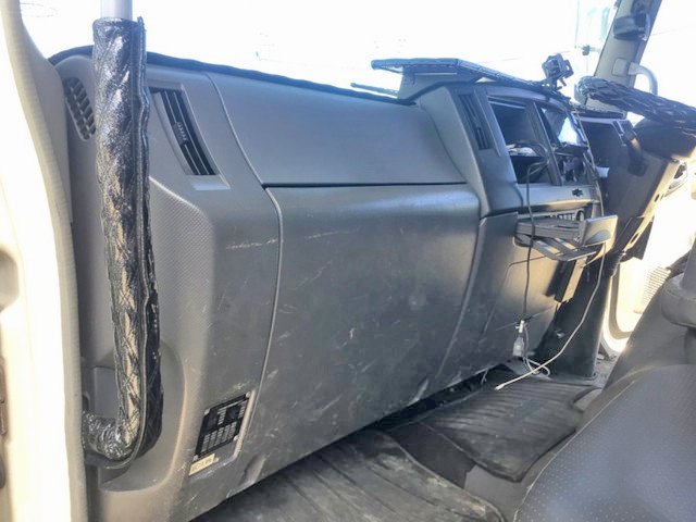 いすゞフォワードクレーン4段中型（4t）[写真32]