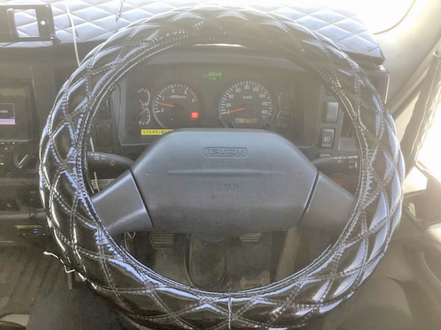 いすゞフォワードクレーン4段中型（4t）[写真36]