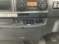 いすゞフォワードアルミブロック中型（4t）[写真23]