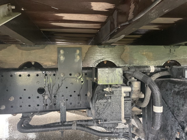 いすゞフォワードアルミブロック中型（4t）[写真08]