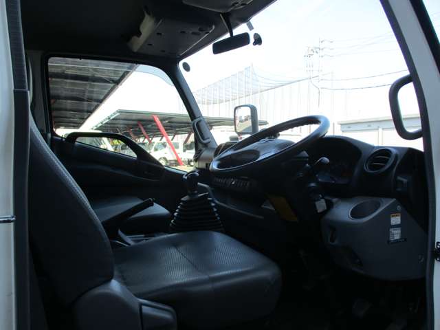 トヨタダイナ平ボディ小型（2t・3t）[写真14]