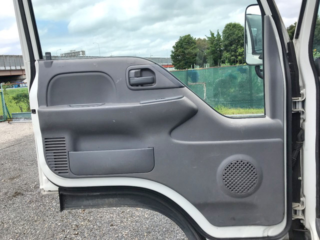 いすゞエルフ平ボディ小型（2t・3t）[写真24]