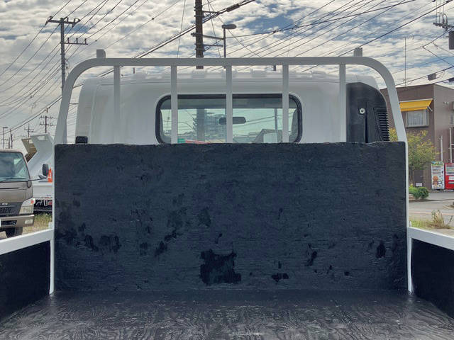 いすゞエルフ平ボディ小型（2t・3t）[写真11]