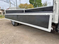 いすゞエルフ平ボディ小型（2t・3t）[写真13]