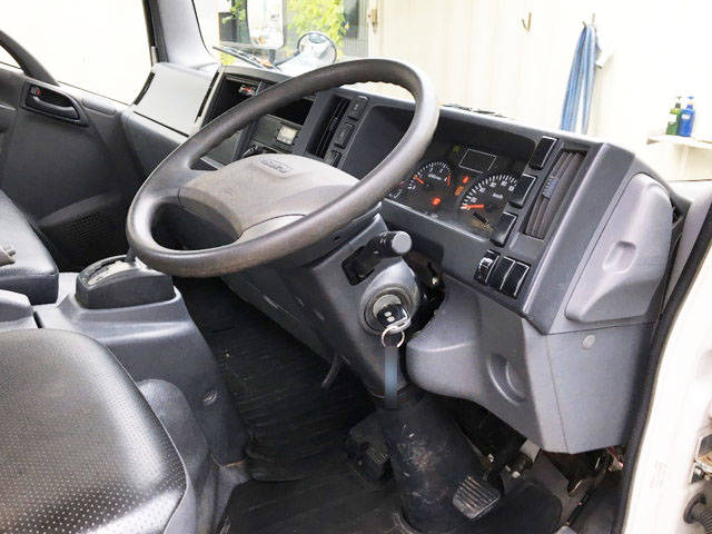 いすゞエルフ平ボディ小型（2t・3t）[写真31]