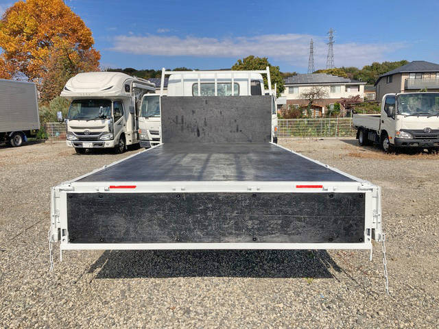 三菱ふそうキャンター平ボディ小型（2t・3t）[写真10]