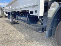 三菱ふそうキャンター平ボディ小型（2t・3t）[写真16]