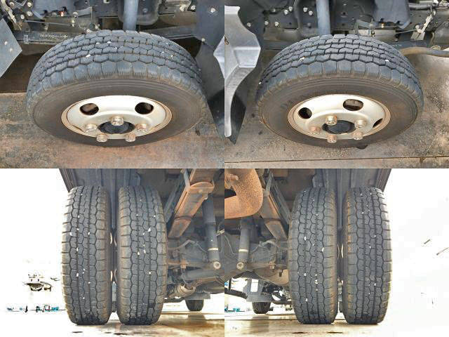 三菱ふそうキャンター平ボディ小型（2t・3t）[写真20]