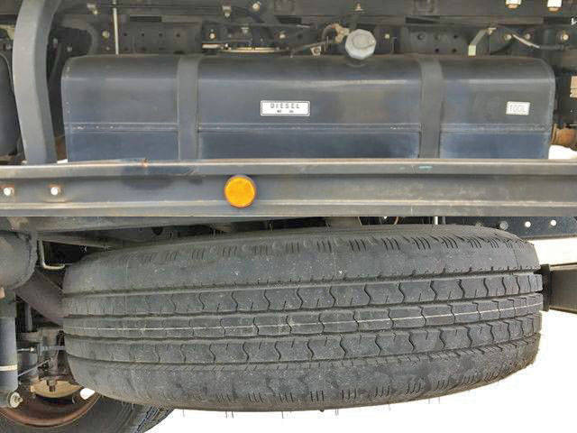 三菱ふそうキャンター平ボディ小型（2t・3t）[写真21]