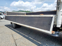 日野デュトロ平ボディ小型（2t・3t）[写真13]