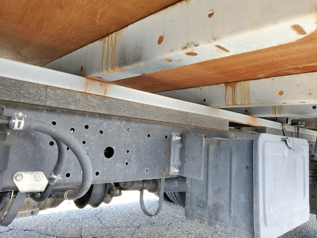 日野デュトロ平ボディ小型（2t・3t）[写真22]